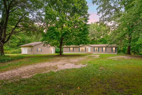 14717 Manning Lk, Battle Creek, MI 49017