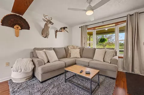 Living - 944 110th, Plainwell, MI 49080 photo 2 of 3