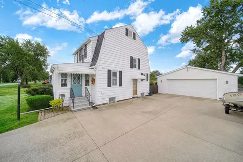 Exterior - 826 Concord, Jackson, MI 49202 photo 3 of 20