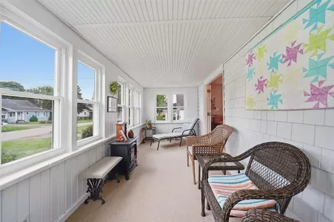 Exterior - 826 Concord, Jackson, MI 49202 photo 9 of 20