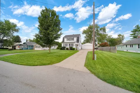 Exterior - 826 Concord, Jackson, MI 49202 photo 2 of 20