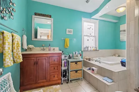 Bath - 3165 4th, Monroe, MI 48162 photo 1 of 1