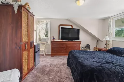 Bedroom - 3165 4th, Monroe, MI 48162 photo 2 of 3