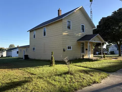 409 4th, Ludington, MI 49431