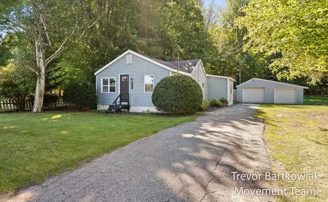 529 Porter, Norton Shores, MI 49441