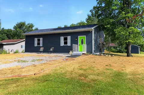 8048 17 Mile, Rodney, MI 49342