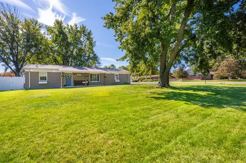 1864 N Sierra, Stevensville, MI 49127