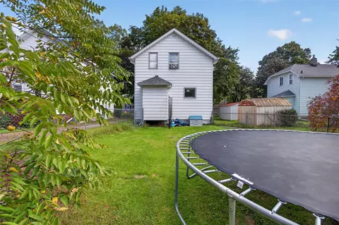 Exterior - 704 Orange, Jackson, MI 49202 photo 5 of 6
