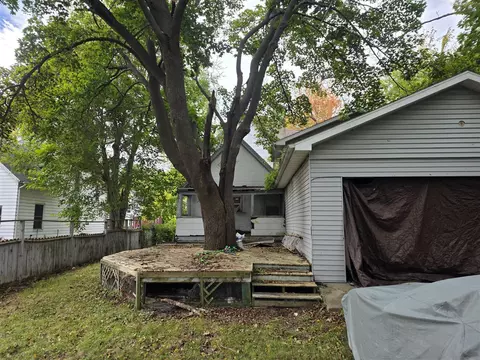943 Chittock, Jackson, MI 49203 photo 5