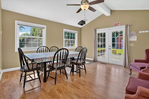Dining - 630 Gilbert, Jackson, MI 49202 photo 1 of 4
