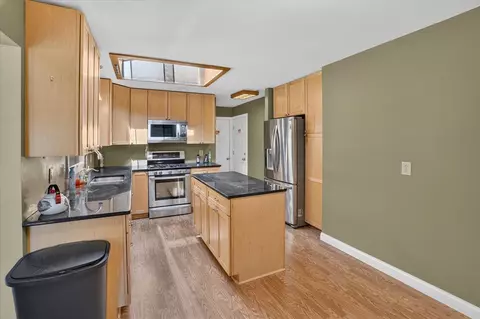 Kitchen - 630 Gilbert, Jackson, MI 49202 photo 1 of 5