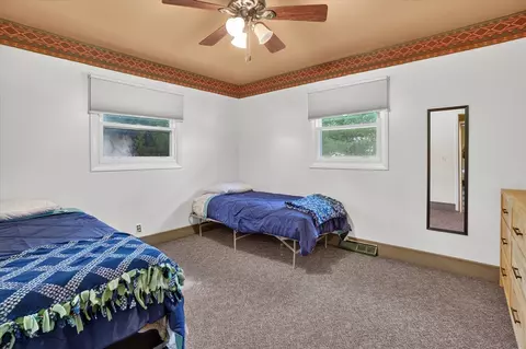 Bedroom - 630 Gilbert, Jackson, MI 49202 photo 2 of 4