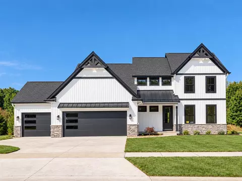 5940 Blue Jay, Kalamazoo, MI 49009