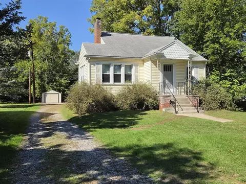 1568 S Crown, Westland, MI 48186