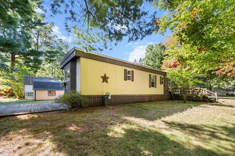 7650 E Lk, Newaygo, MI 49337