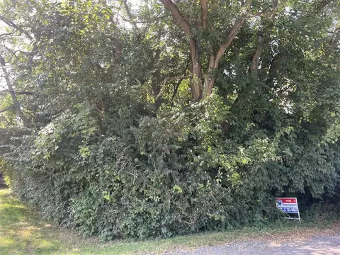V/l Mcarthur, Jackson, MI 49203