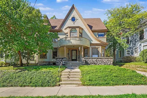 29 NE Ne Un, Grand Rapids, MI 49503
