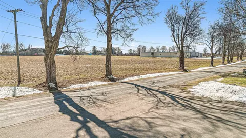 W Eureka, Eau Claire, MI 49111 photo 14