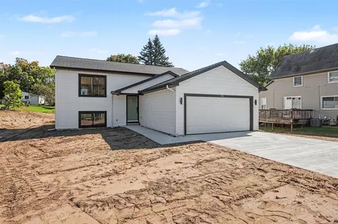 740 Crawford, Belding, MI 48809