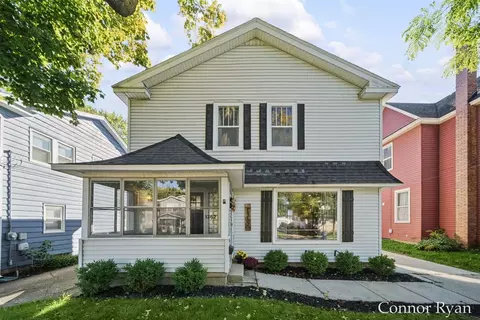 1362 Columbia, Grand Rapids, MI 49505