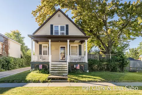 420 Monroe, Grand Haven, MI 49417