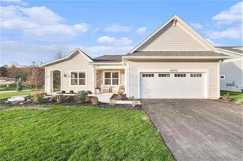 4695 Knapp Blf, Grand Rapids, MI 49525