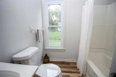 Bath - 418 E Arbor, Marcellus, MI 49067 photo 3 of 3