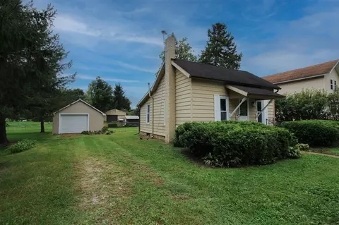 Exterior - 418 E Arbor, Marcellus, MI 49067 photo 3 of 9