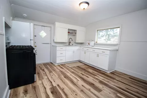 Kitchen - 418 E Arbor, Marcellus, MI 49067 photo 1 of 3