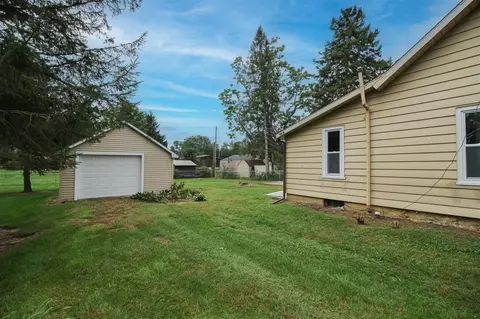 Exterior - 418 E Arbor, Marcellus, MI 49067 photo 6 of 9