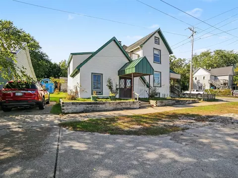 210 Cleveland, Manistee, MI 49660