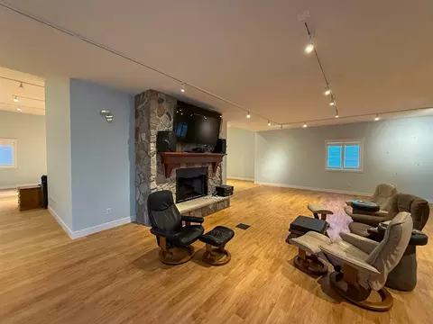 Living - 369 Weiser, Niles, MI 49120 photo 1 of 5