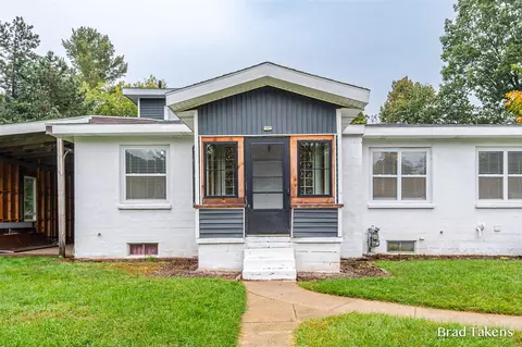 1559 Laughlin, Grand Rapids, MI 49504