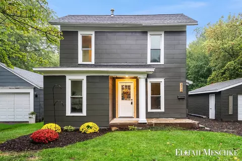 312 N Smith, Greenville, MI 48838