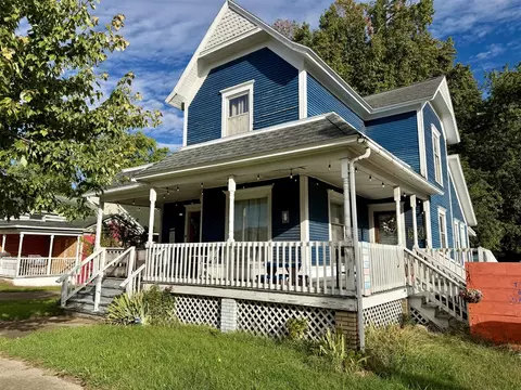206 W Division, Dowagiac, MI 49047