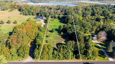 Vl Riverside, Fennville, MI 49408