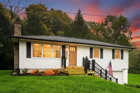 4616 Pettis, Belmont, MI 49306