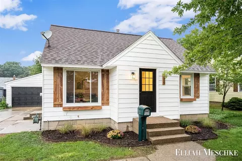 829 Ariebill, Wyoming, MI 49509