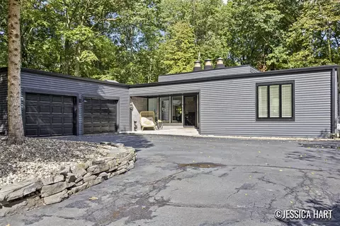 4776 Pinnacle, Wyoming, MI 49519