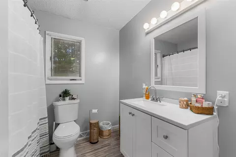 Bath - 5660 Bean, Allen, MI 49227 photo 3 of 3
