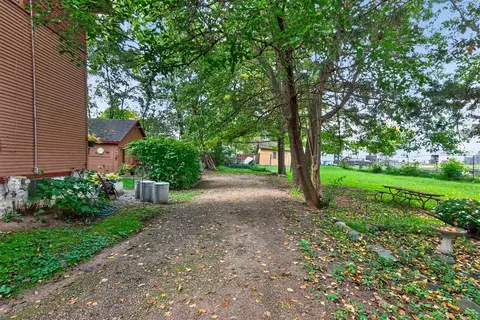 Exterior - 1206 Sheldon, Jackson, MI 49203 photo 3 of 12