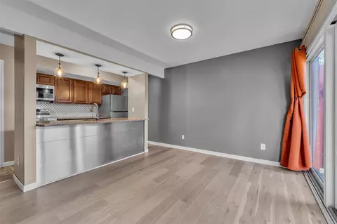 1801 Independence #1A, Ann Arbor, MI 48104