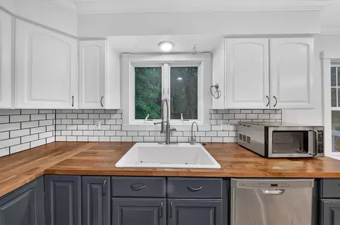 Kitchen - 130 Granite, Williamston, MI 48895 photo 2 of 6