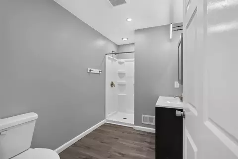 Bath - 6200 Brooklyn, Jackson, MI 49201 photo 3 of 11
