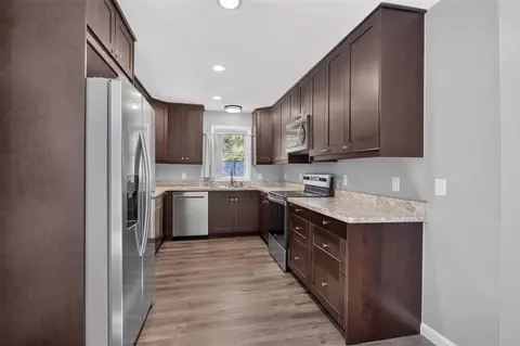 Kitchen - 6200 Brooklyn, Jackson, MI 49201 photo 2 of 6