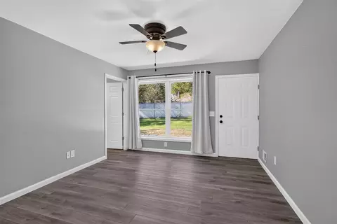 Living - 6200 Brooklyn, Jackson, MI 49201 photo 5 of 9