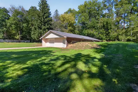 Exterior - 6200 Brooklyn, Jackson, MI 49201 photo 9 of 14