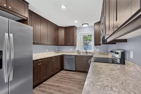 Kitchen - 6200 Brooklyn, Jackson, MI 49201 photo 1 of 6