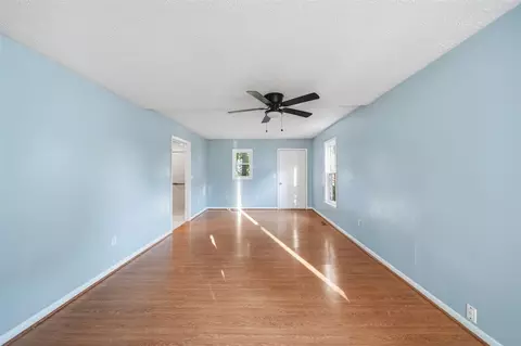 Living - 1011 Backus, Jackson, MI 49202 photo 5 of 5
