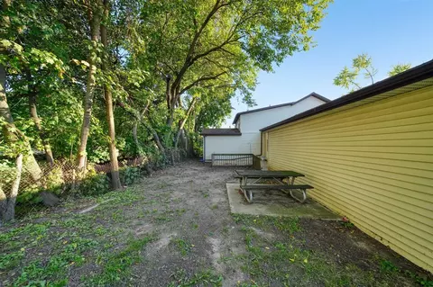 Exterior - 1011 Backus, Jackson, MI 49202 photo 6 of 7